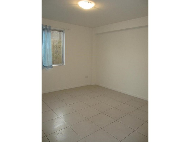 16 Fulton Street, Wishart QLD 4122