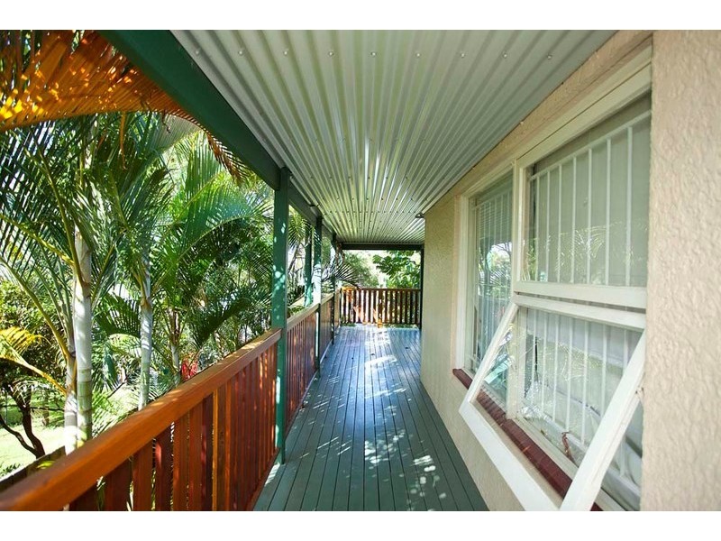 14 Biplex Street, Mansfield QLD 4122