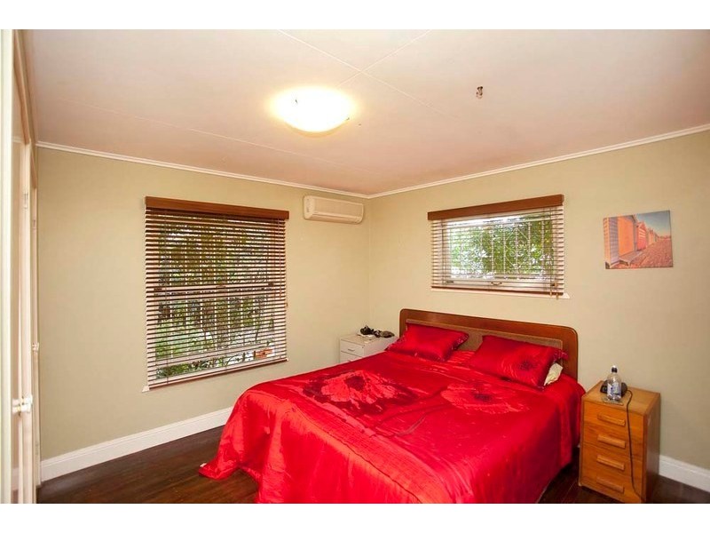 14 Biplex Street, Mansfield QLD 4122