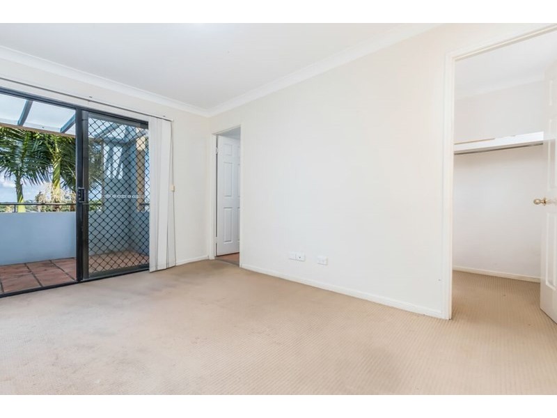 4/2200 Logan Road, Upper Mount Gravatt QLD 4122