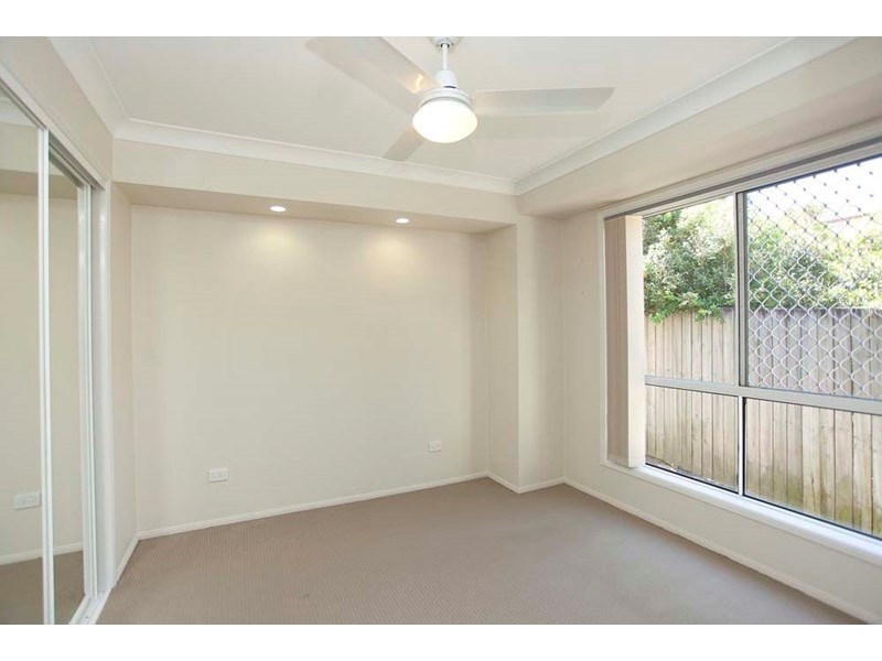 16 Hillpark Lane, Mount Gravatt East QLD 4122