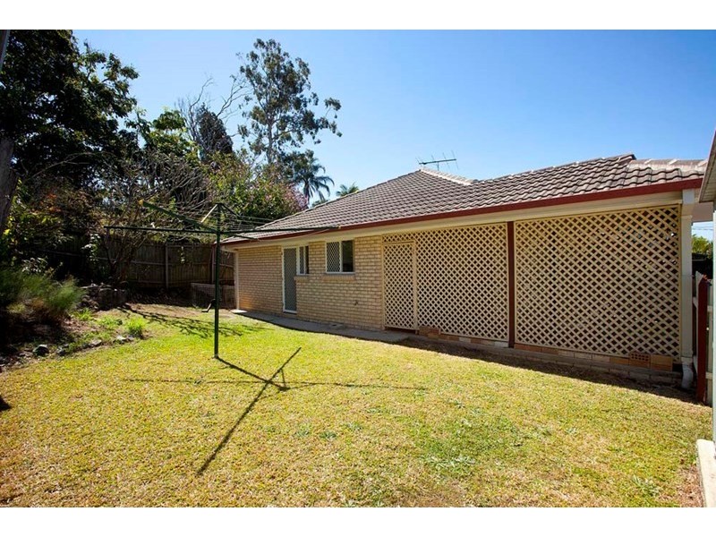 16 Hillpark Lane, Mount Gravatt East QLD 4122