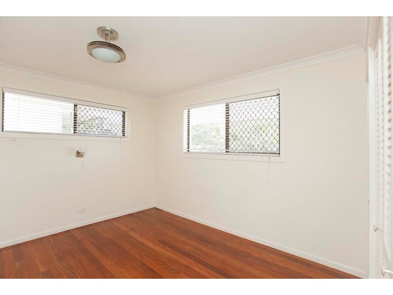 6 Trident Street, Mansfield QLD 4122