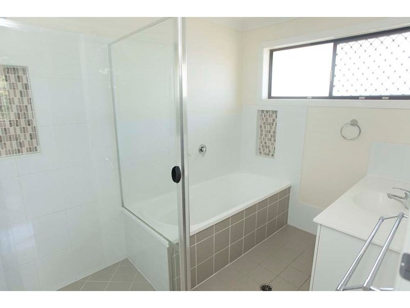 6 Trident Street, Mansfield QLD 4122