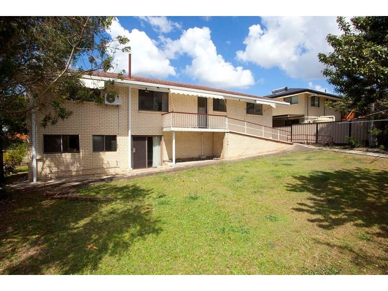 6 Trident Street, Mansfield QLD 4122