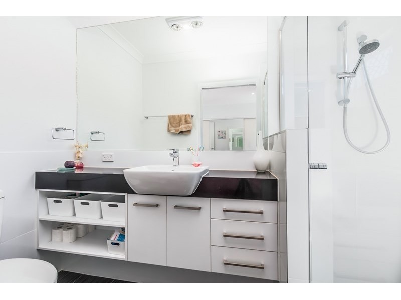 8 Lauder Street, Mount Gravatt East QLD 4122