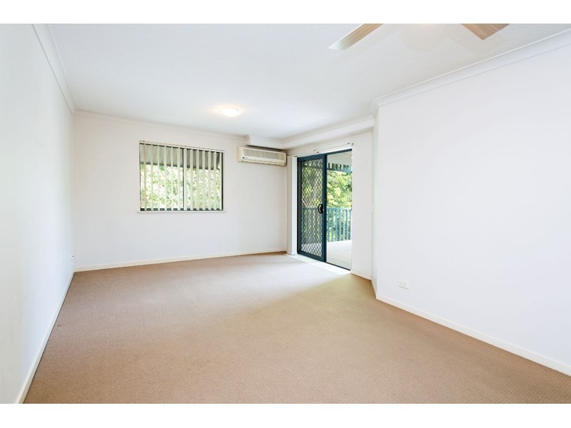 17/38 Palmer Street, Greenslopes QLD 4120