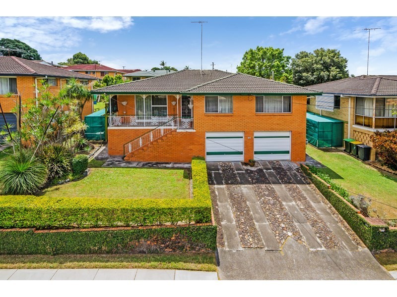 15 Chiniala Street, Mansfield QLD 4122