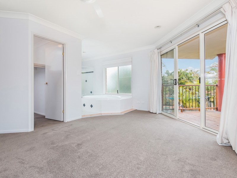 60 Kirra Place, Carindale QLD 4152