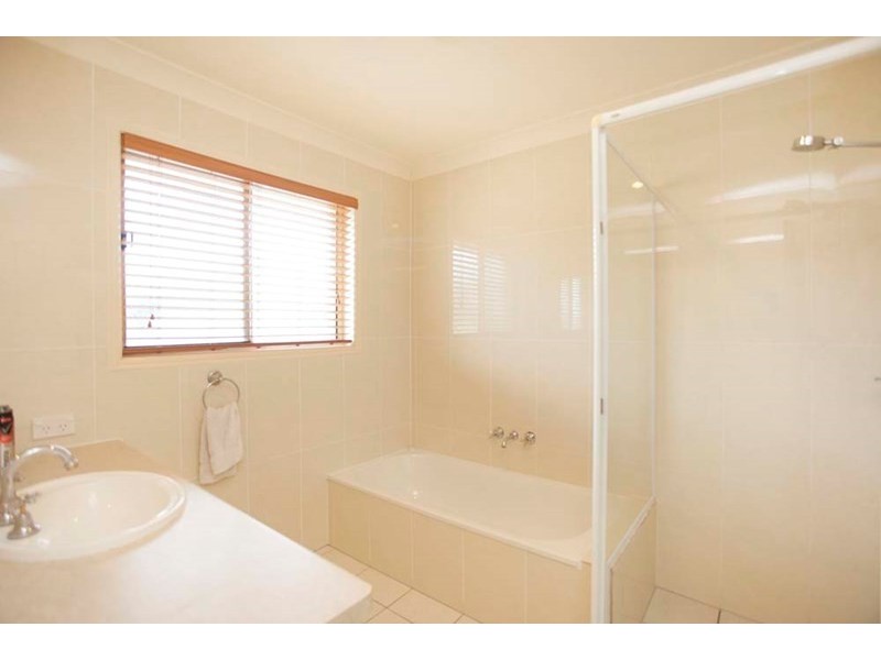 3 Coachwood Court, Mackenzie QLD 4156