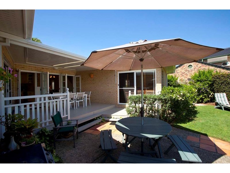 8 Oxford Close, Carindale QLD 4152