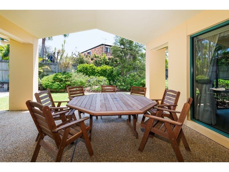 19 Norfolk Place, Wishart QLD 4122