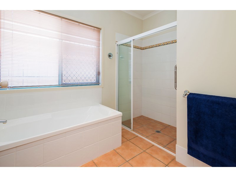 19 Norfolk Place, Wishart QLD 4122