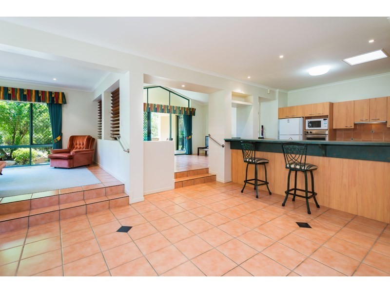 19 Norfolk Place, Wishart QLD 4122