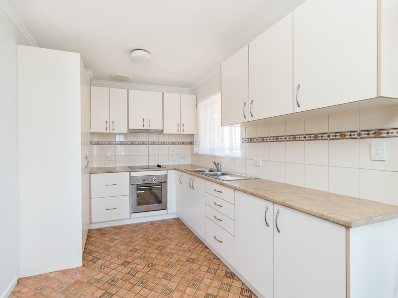 24 Kiparra Street, Mansfield QLD 4122