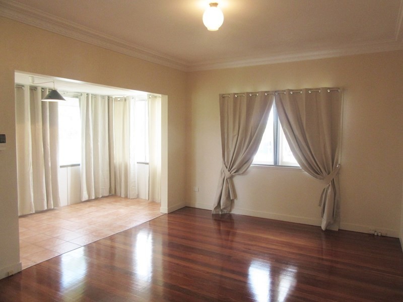 77 Troughton Road, Sunnybank QLD 4109