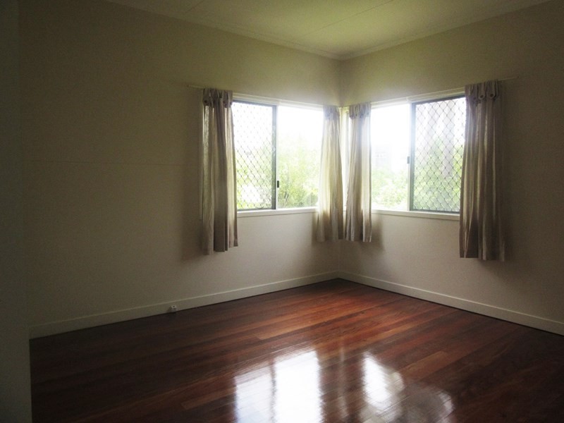 77 Troughton Road, Sunnybank QLD 4109