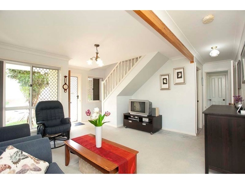 2/19 Likala Street, Wishart QLD 4122