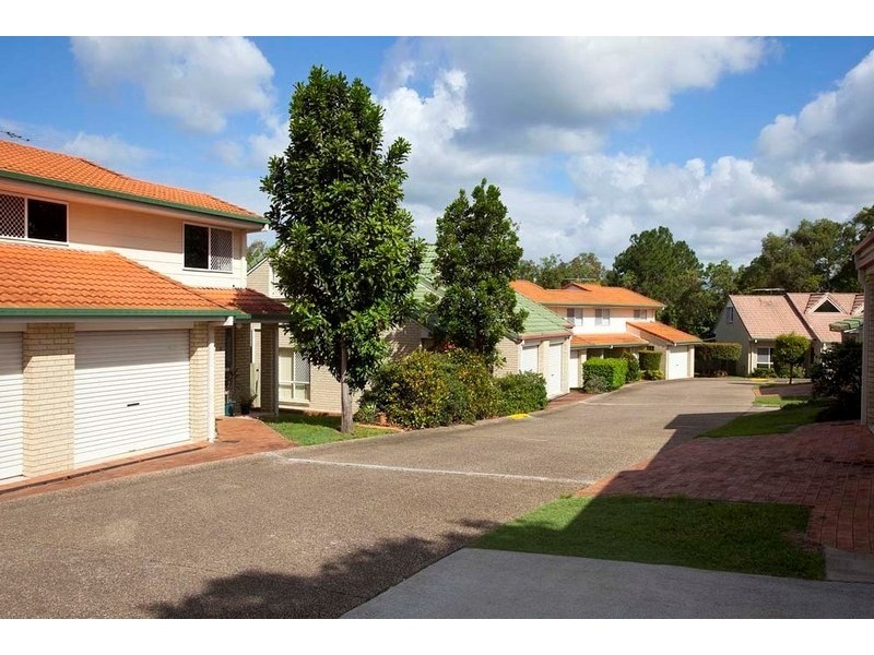 2/19 Likala Street, Wishart QLD 4122