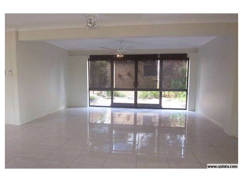34 Narelle Crescent, Rochedale South QLD 4123