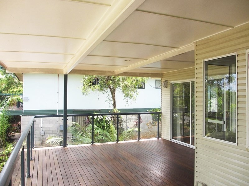 17 Dagmar Street, Holland Park West QLD 4121