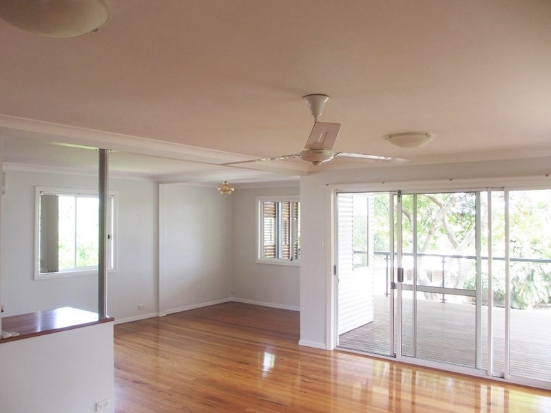 17 Dagmar Street, Holland Park West QLD 4121