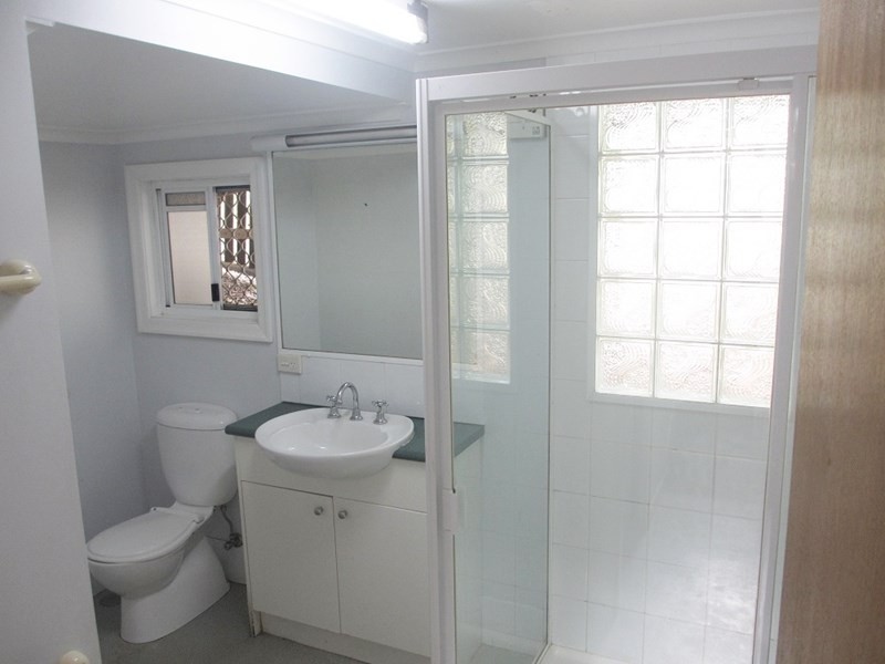 17 Dagmar Street, Holland Park West QLD 4121