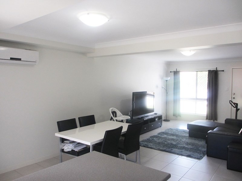 3/8 Charnwood Street, Sunnybank Hills QLD 4109