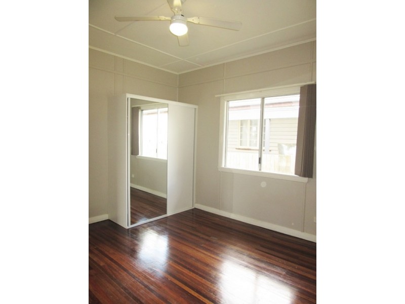 54 Lindwall Street, Upper Mount Gravatt QLD 4122