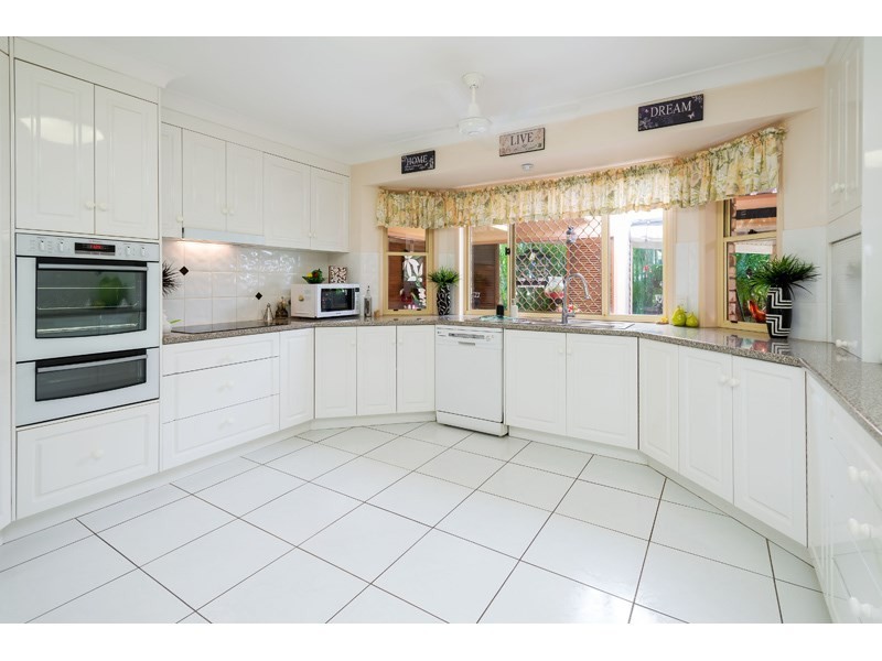 75 Michelangelo Crescent, Mackenzie QLD 4156