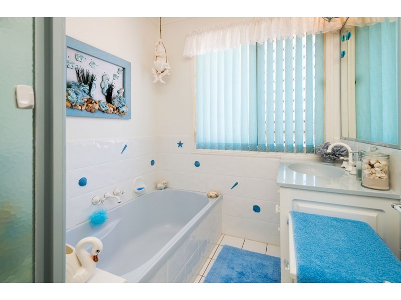 75 Michelangelo Crescent, Mackenzie QLD 4156