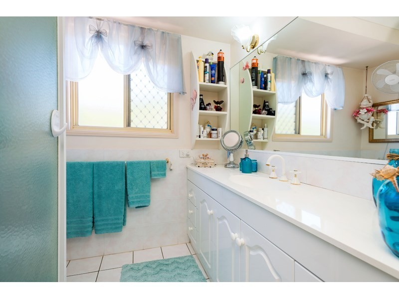 75 Michelangelo Crescent, Mackenzie QLD 4156