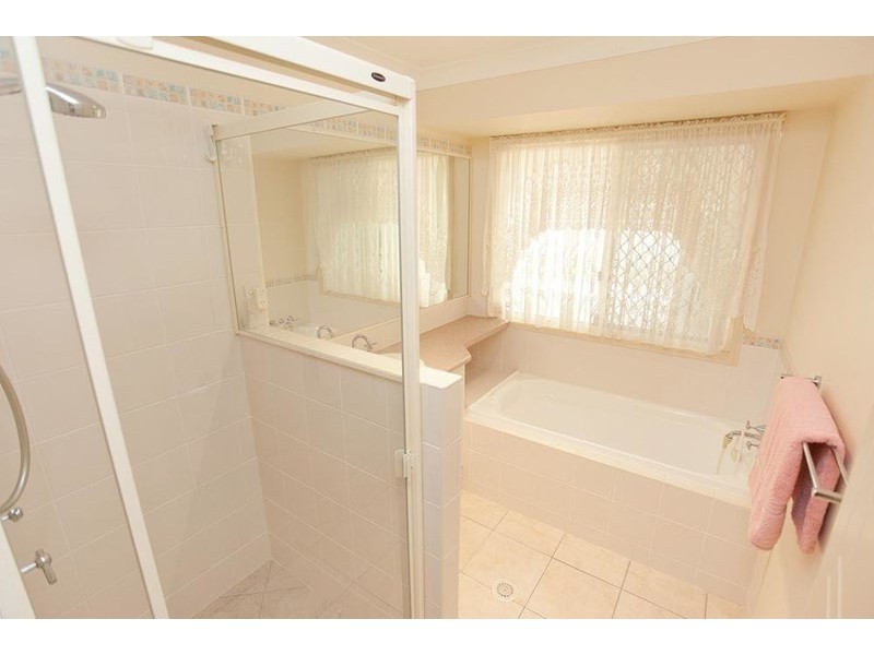 25 Rivergum Place, Mackenzie QLD 4156