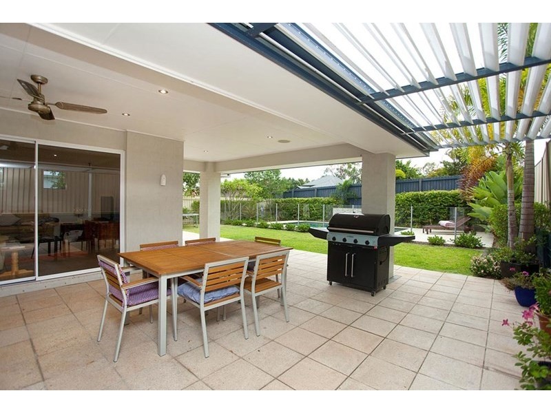 21 Sovereign Close, Wishart QLD 4122