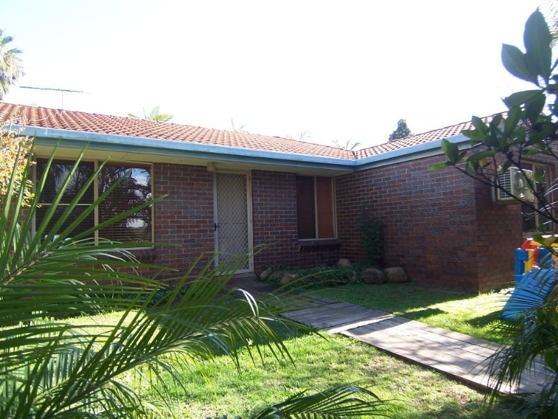 42 Mindona Street, Wishart QLD 4122