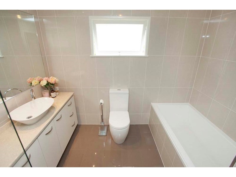 4 Cary Street, Mount Gravatt East QLD 4122