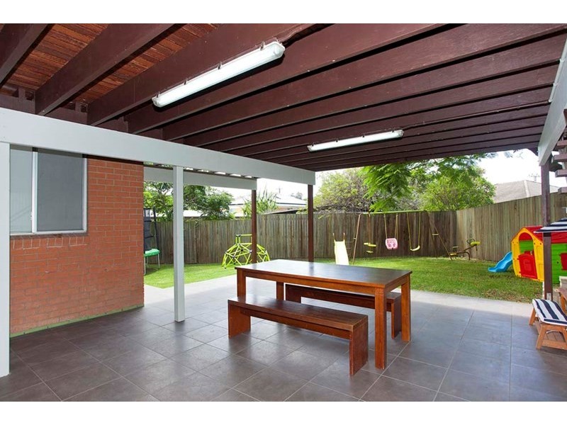 4 Cary Street, Mount Gravatt East QLD 4122