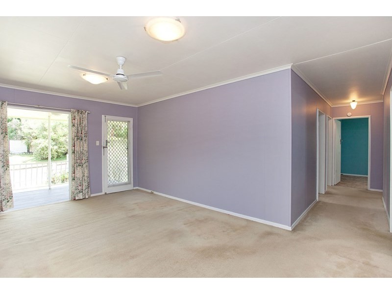 4 Curfew Street, Upper Mount Gravatt QLD 4122