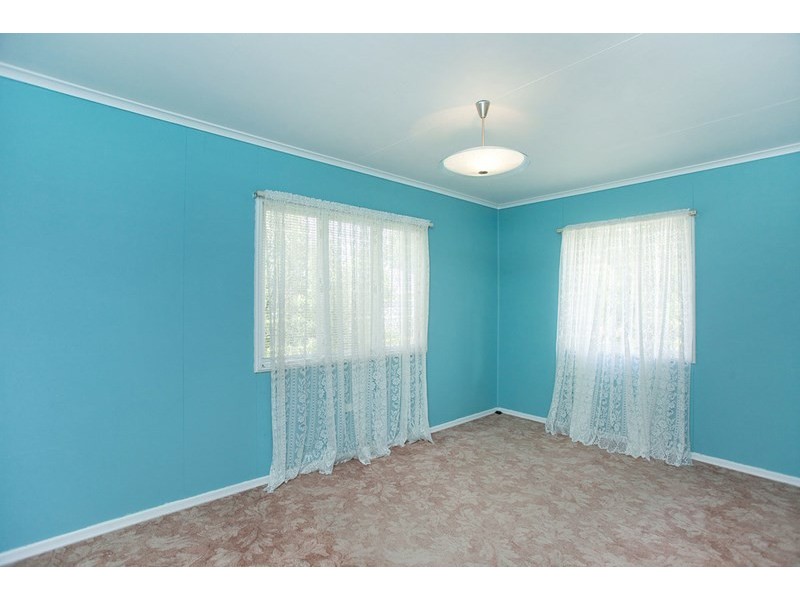 4 Curfew Street, Upper Mount Gravatt QLD 4122