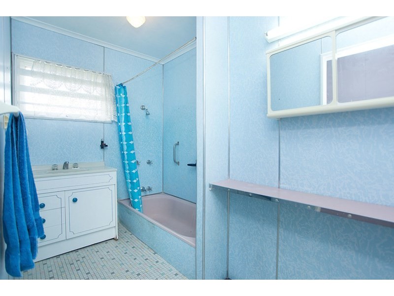 4 Curfew Street, Upper Mount Gravatt QLD 4122