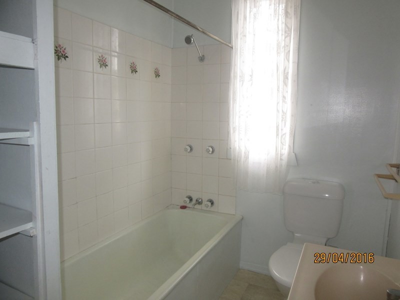 11 Amega Street, Mount Gravatt East QLD 4122