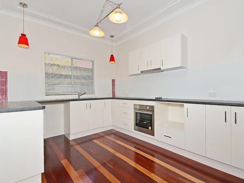 19 Kensington Avenue, Seven Hills QLD 4170