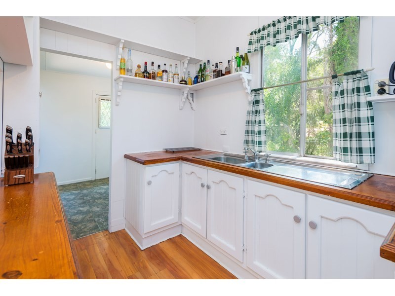 32 Lade Street, Coorparoo QLD 4151