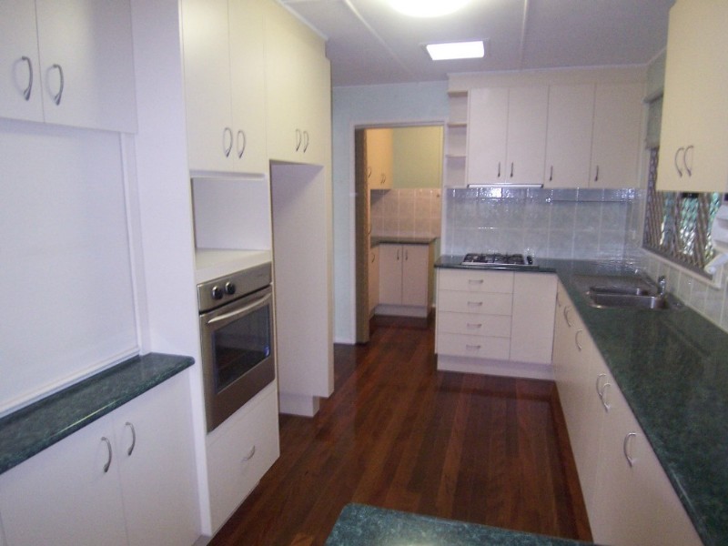 4 Enderby Street, Mount Gravatt East QLD 4122