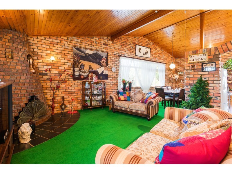 10 Brigadoon Street, Mansfield QLD 4122