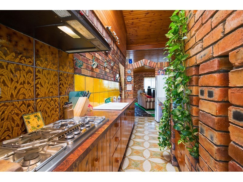 10 Brigadoon Street, Mansfield QLD 4122