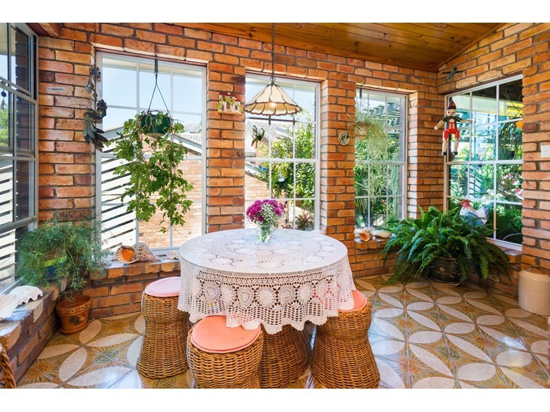 10 Brigadoon Street, Mansfield QLD 4122