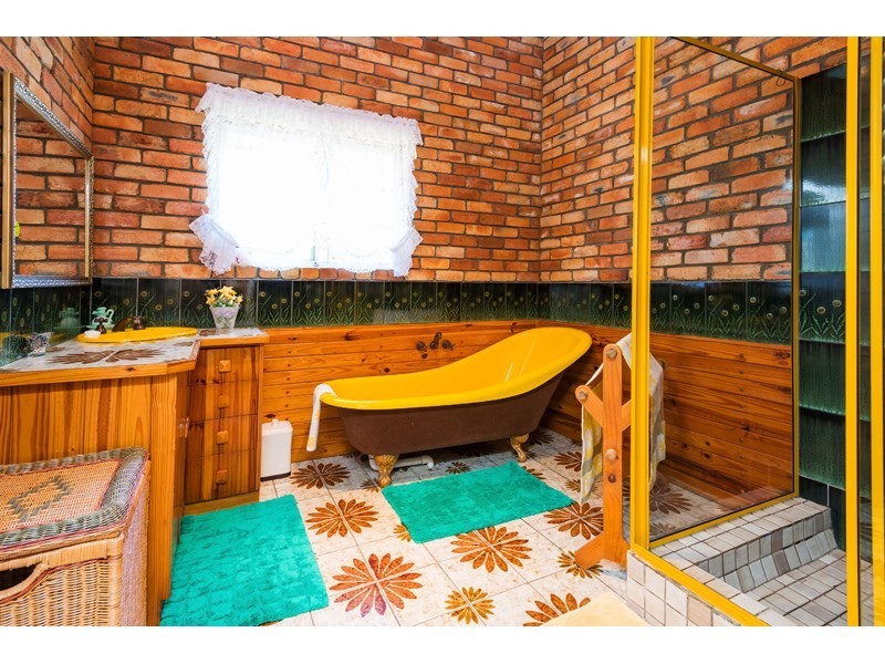 10 Brigadoon Street, Mansfield QLD 4122