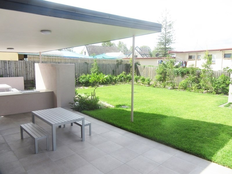 8/2242 Logan Road, Upper Mount Gravatt QLD 4122