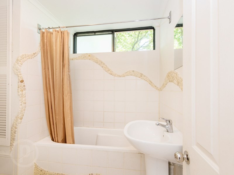 2/3 Heath Street, East Brisbane QLD 4169